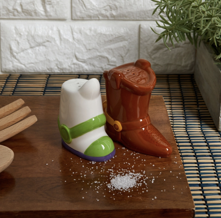 Toy story buzz salt pepper