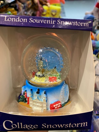 London places Snowglobe waterball