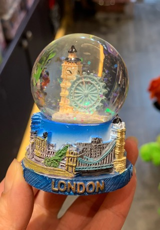 London places Snowglobe waterball