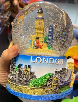 London places with music Snowglobe waterball