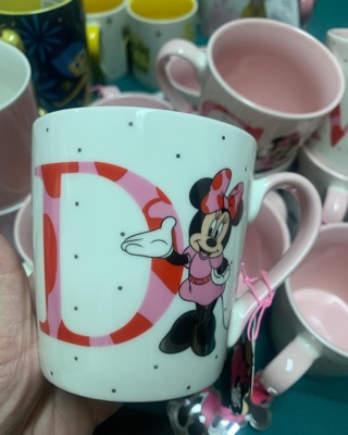 Minnie mouse mug letter D