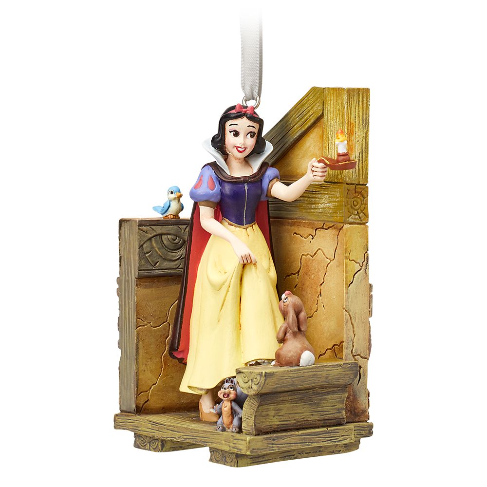 Snow white ornament