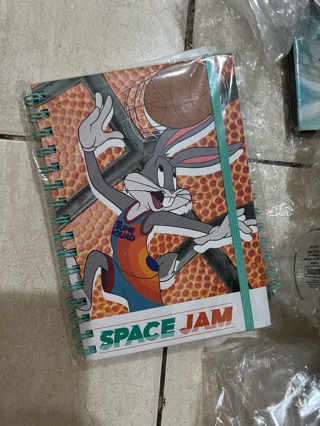 LOONEY TUNES BUGS Bunny notebook