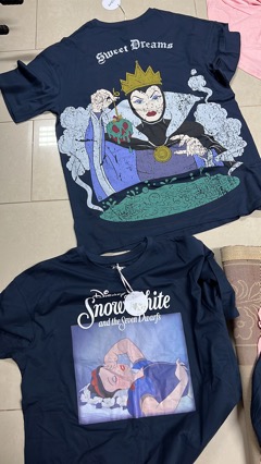 Snow white tshirt villian evil tshirt size s