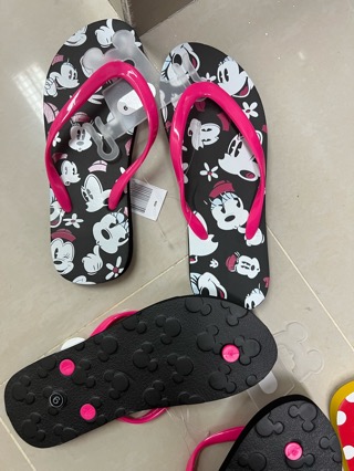 Mickey mouse slippers for beach size 36