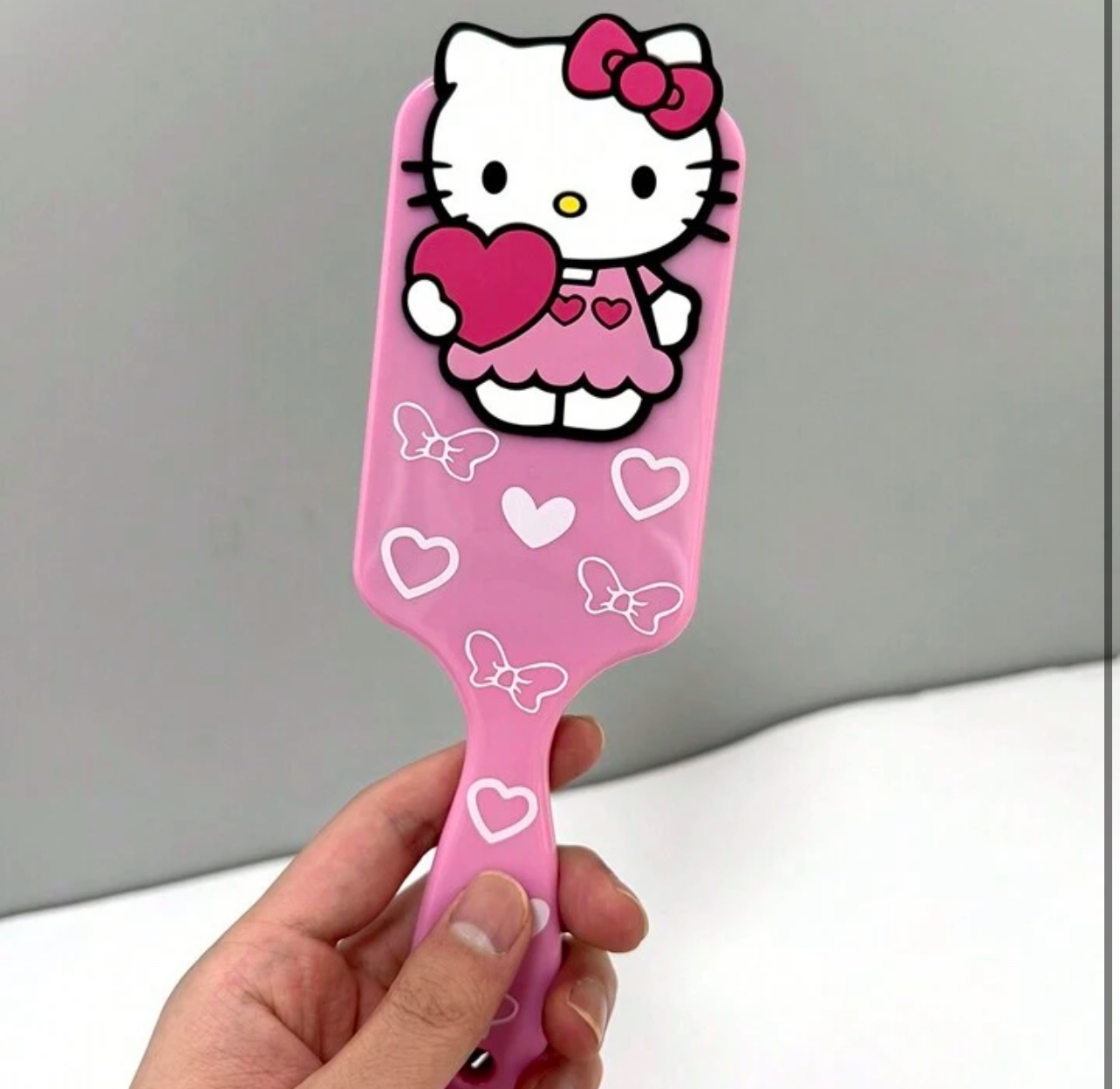 Hello kitty brush