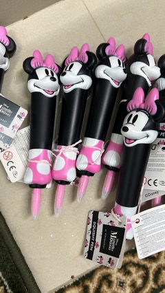 Minnie mouse pen