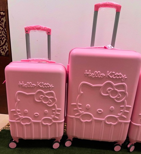 Hello kitty suitcase set